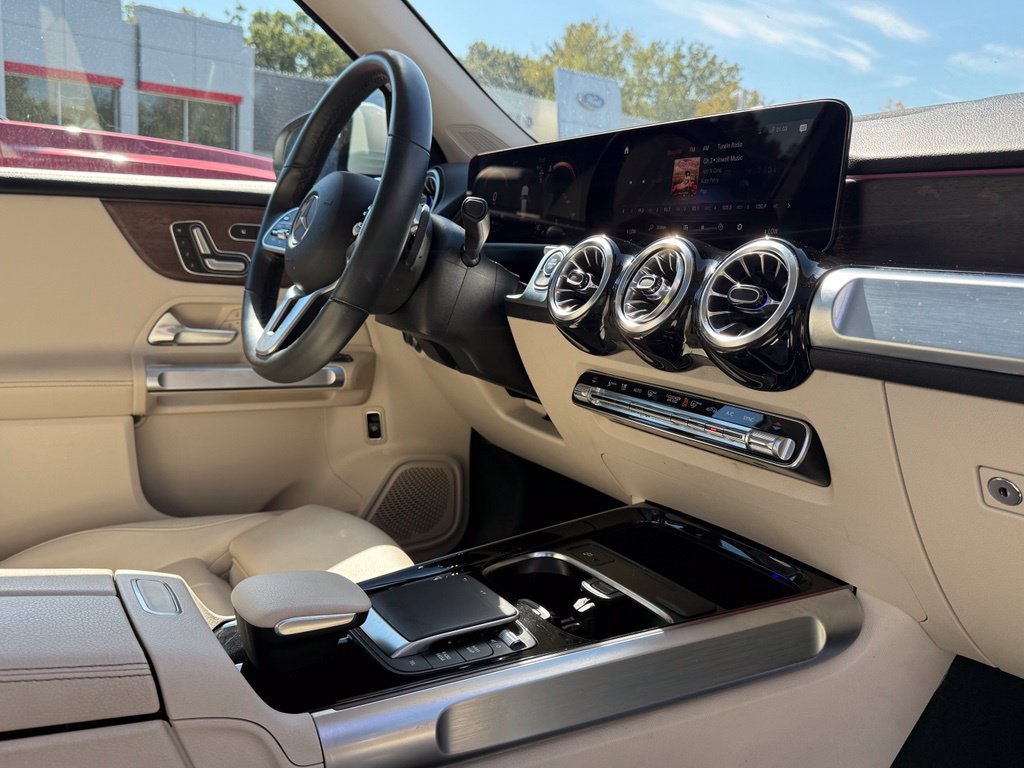 Used 2023 Mercedes-Benz GLB 250 4MATIC image 30