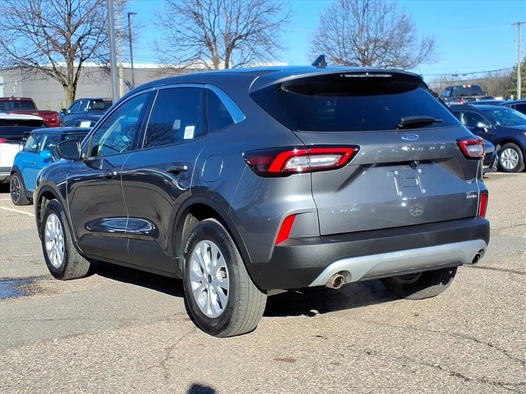 Used 2024 Ford Escape Active image 3