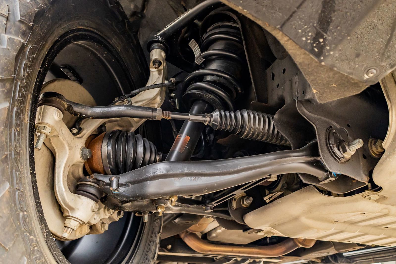 Used 2023 GMC Yukon XL AT4 image 14