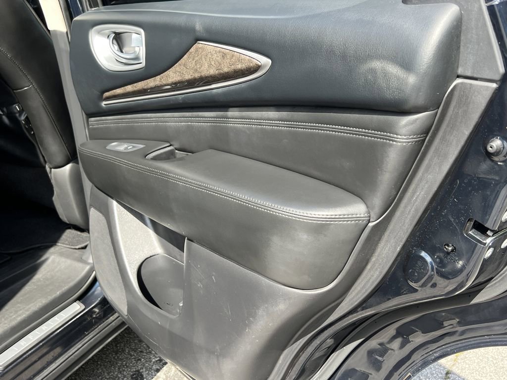 Used 2015 INFINITI QX60 AWD w/ Premium Package image 14