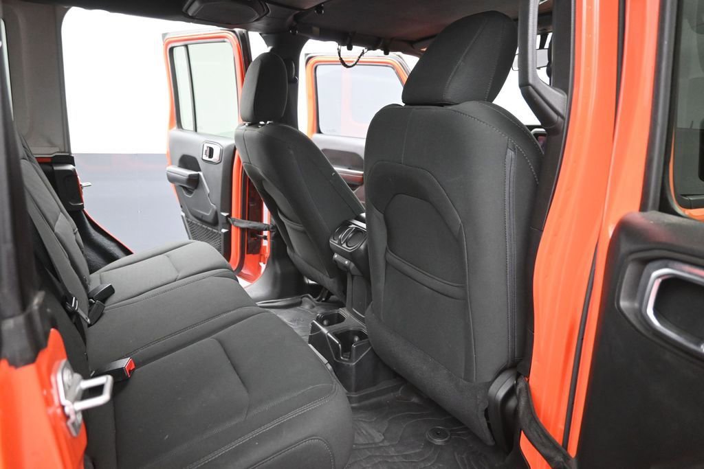 Used 2018 Jeep Wrangler Unlimited Sport S AWD/4WD image 10