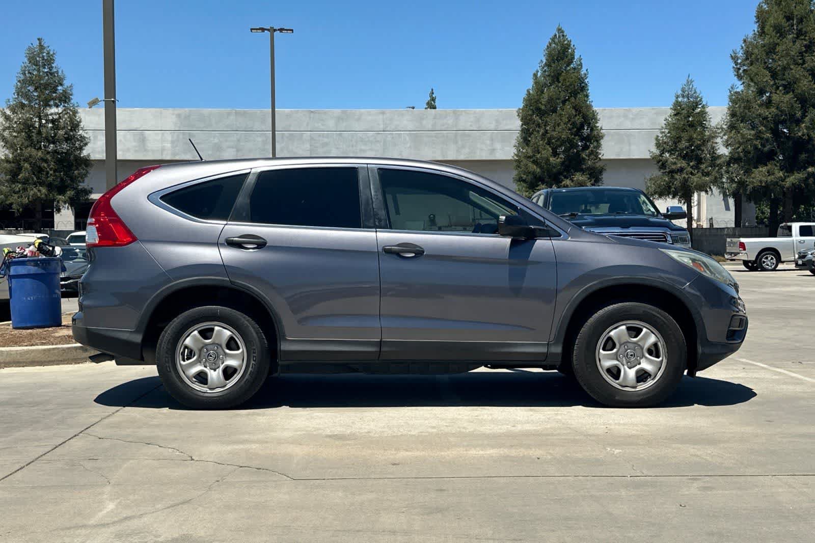 Used 2016 Honda CR-V LX image 9