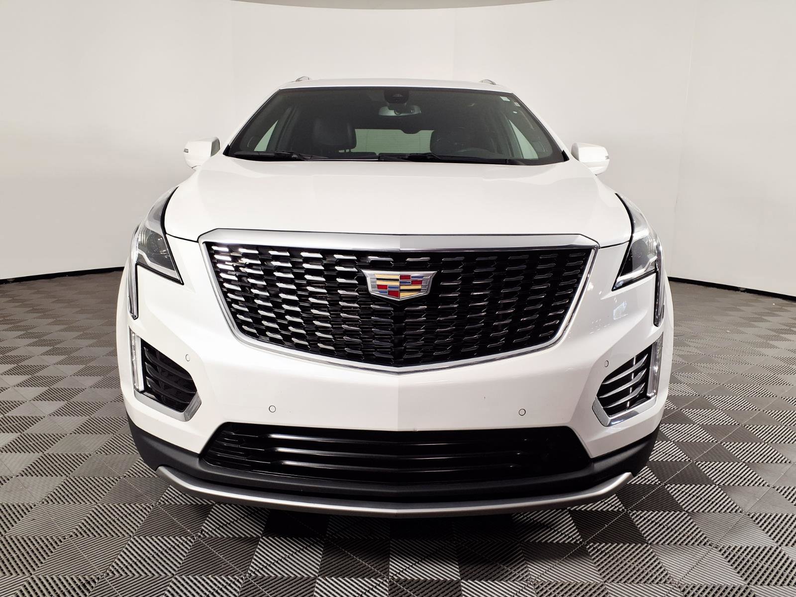 Certified 2023 Cadillac XT5 Premium Luxury w/ LPO, Floor Liner Package FWD image 2