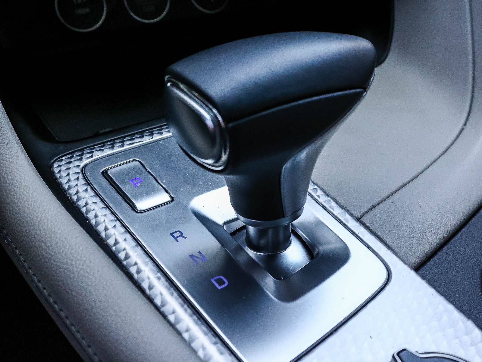 Used 2023 Genesis G70 2.0T w/ Sport Prestige Package AWD/4WD image 25