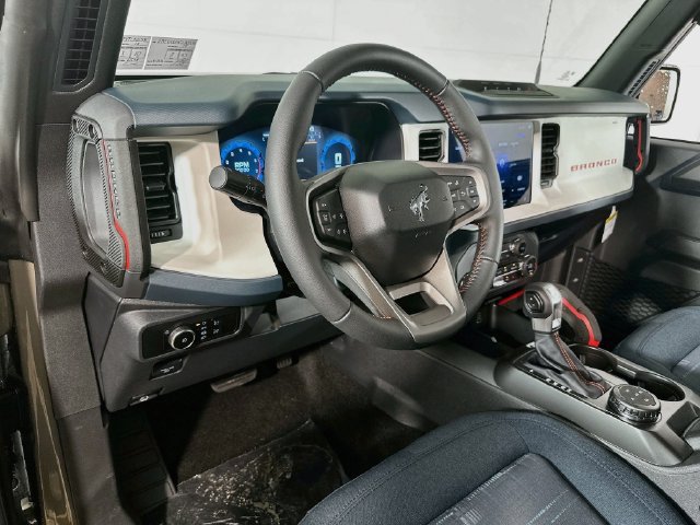 New 2026 Ford Bronco Heritage Edition AWD/4WD image 9