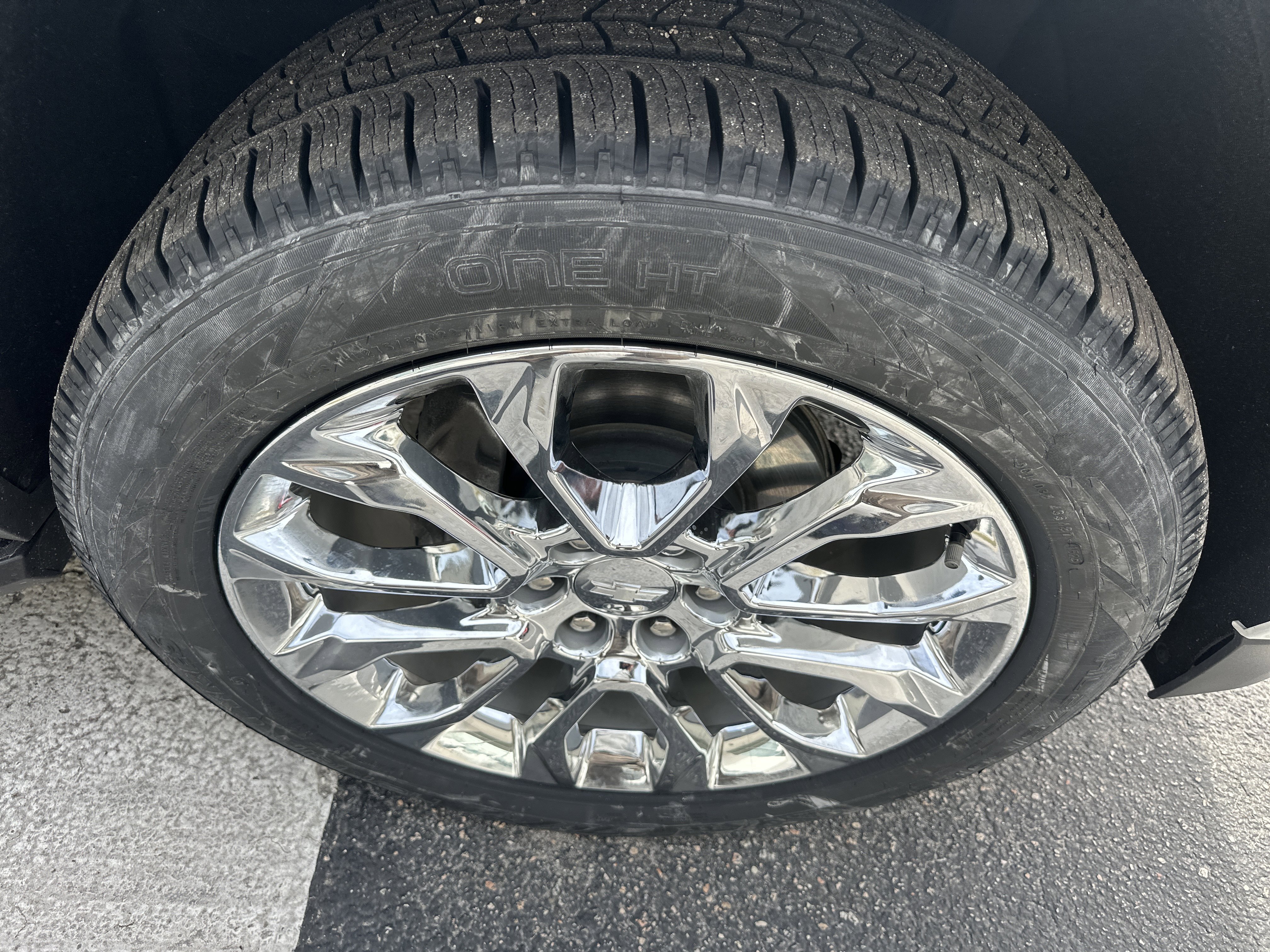 Used 2024 Chevrolet Tahoe Premier image 6