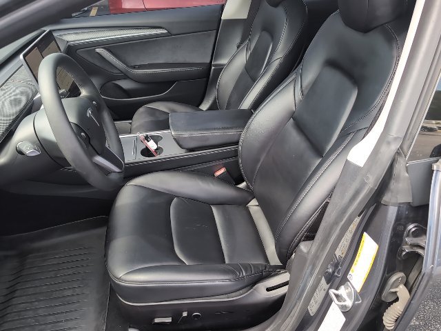 Used 2021 Tesla Model 3 Standard Range Plus RWD image 9