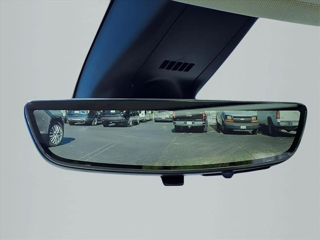 Used 2022 Buick Enclave Avenir w/ Avenir Technology Package image 7