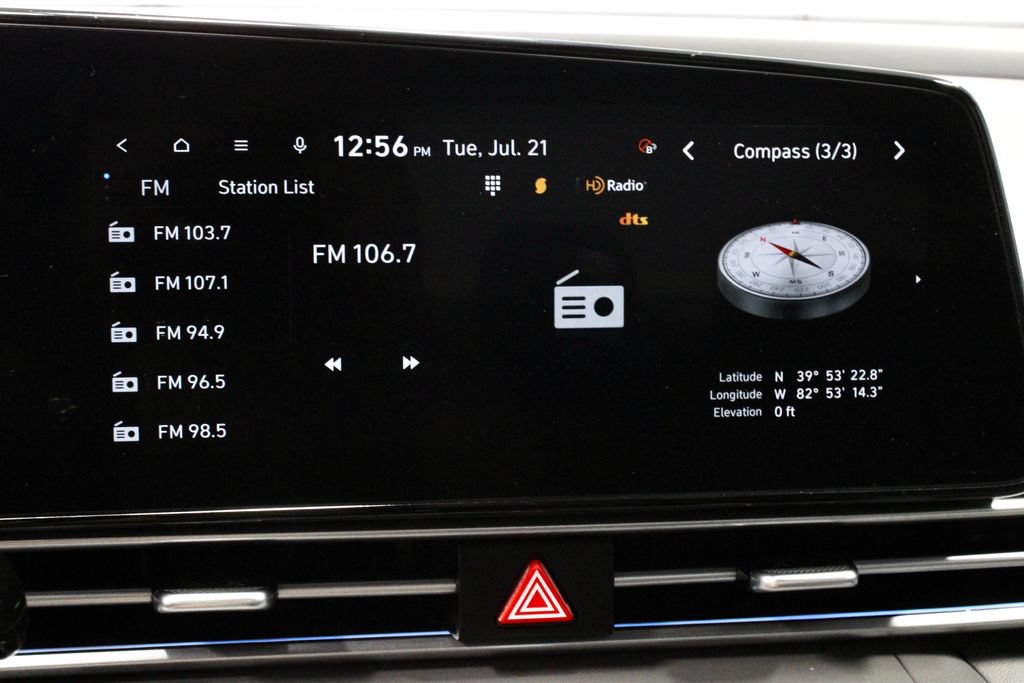 Used 2024 Hyundai Elantra SEL FWD image 4