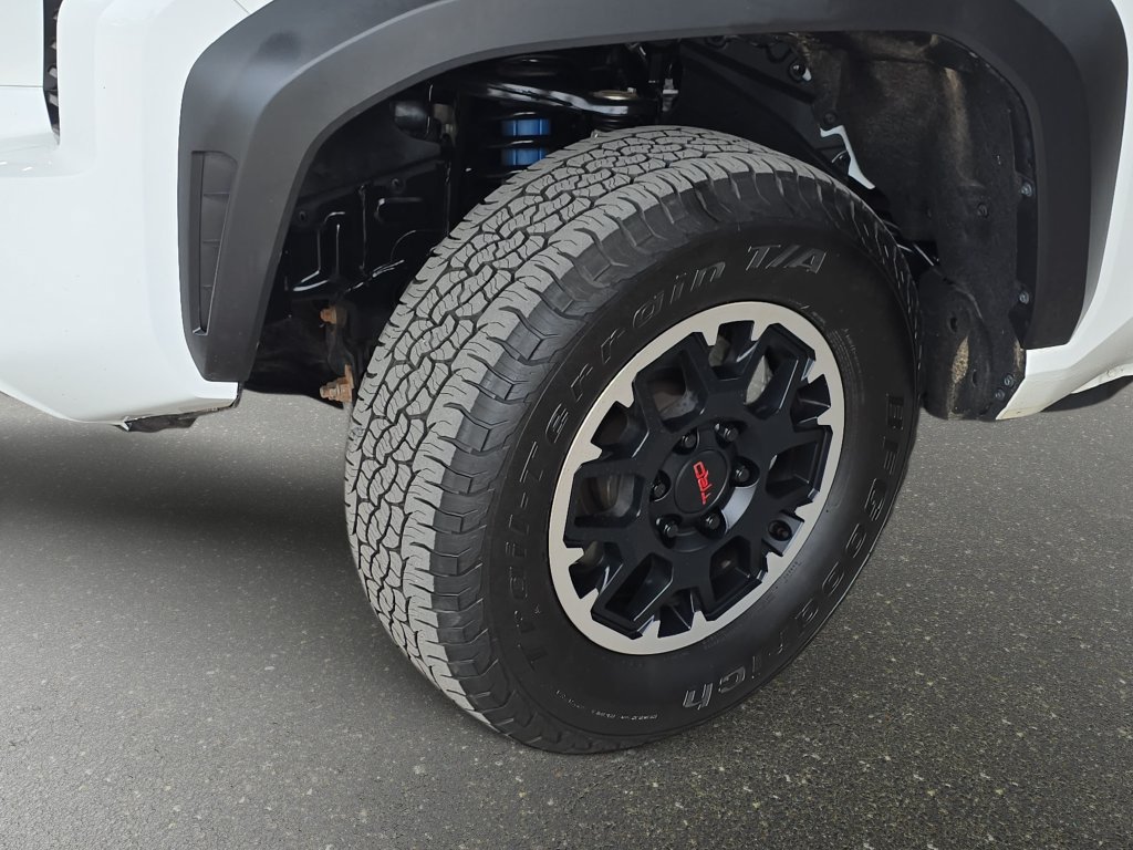 Used 2024 Toyota Tacoma TRD Off-Road AWD/4WD image 34