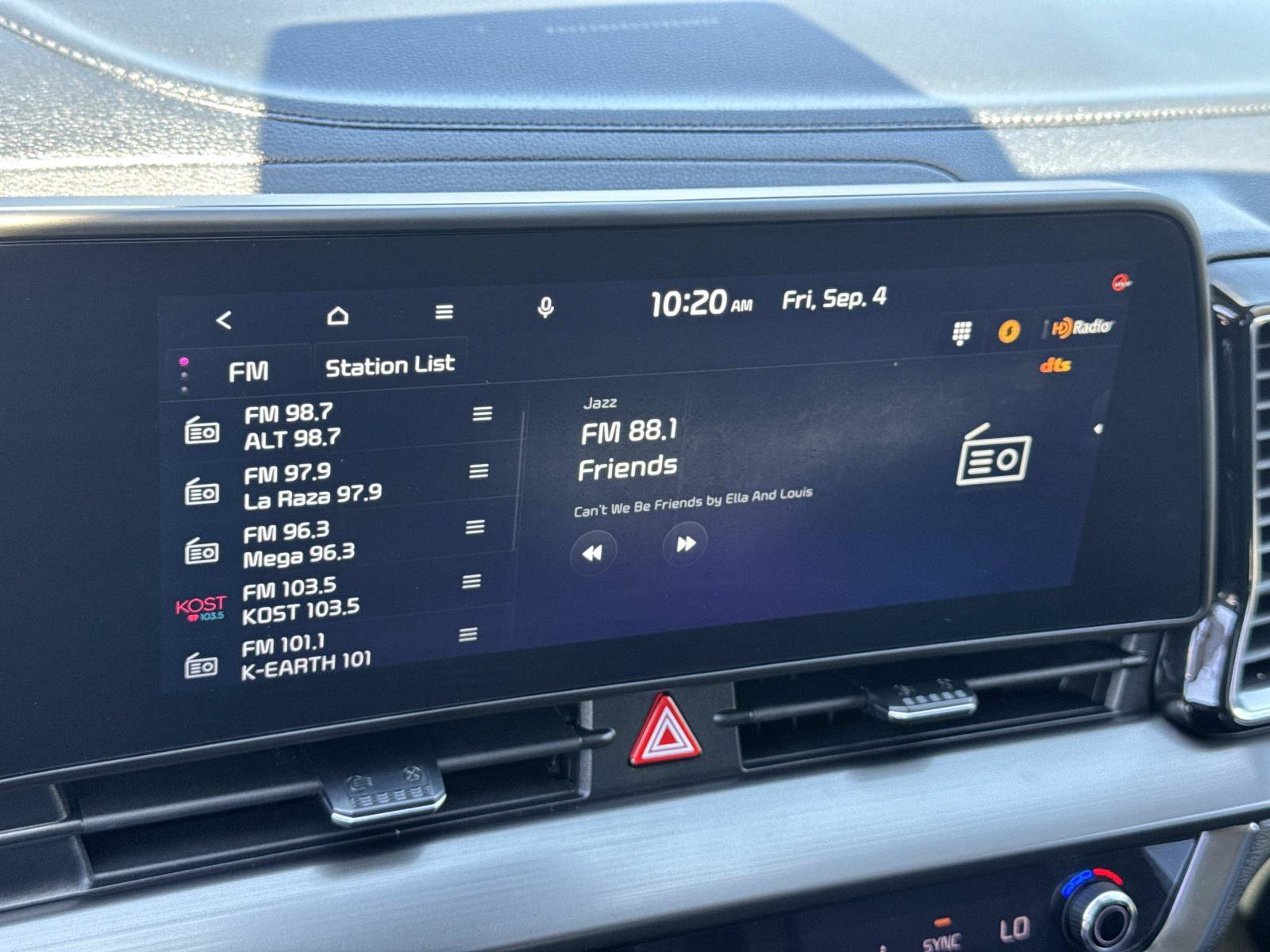 Used 2023 Kia Sportage EX FWD image 17