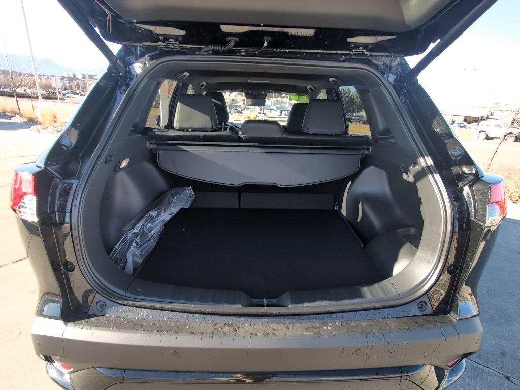 Used 2026 Toyota Corolla Cross XSE w/ Convenience Package image 24