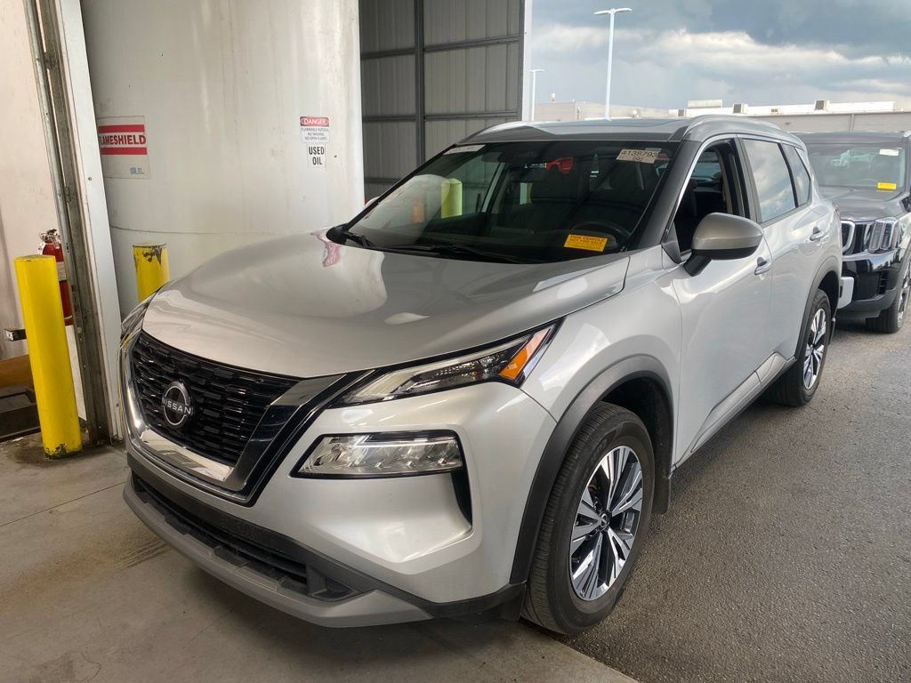 Used 2023 Nissan Rogue SV w/ SV Premium B Package AWD/4WD image 2