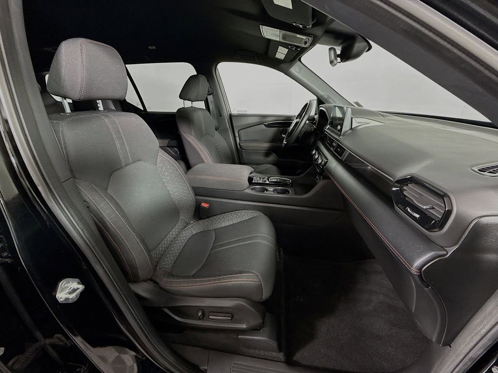 Certified 2023 Honda Pilot Sport image 24