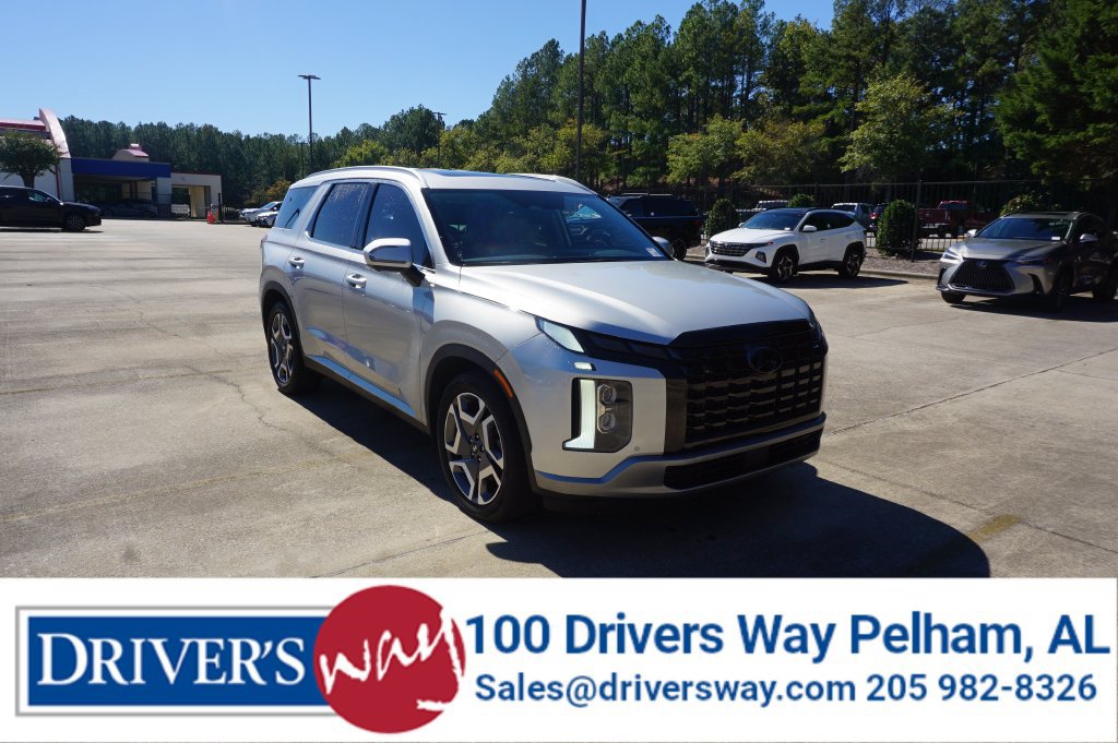 Used 2024 Hyundai Palisade SEL FWD image 1
