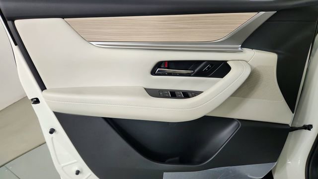 New 2026 MAZDA CX-90 Plug-In Hybrid w/ Premium Plus AWD/4WD image 17