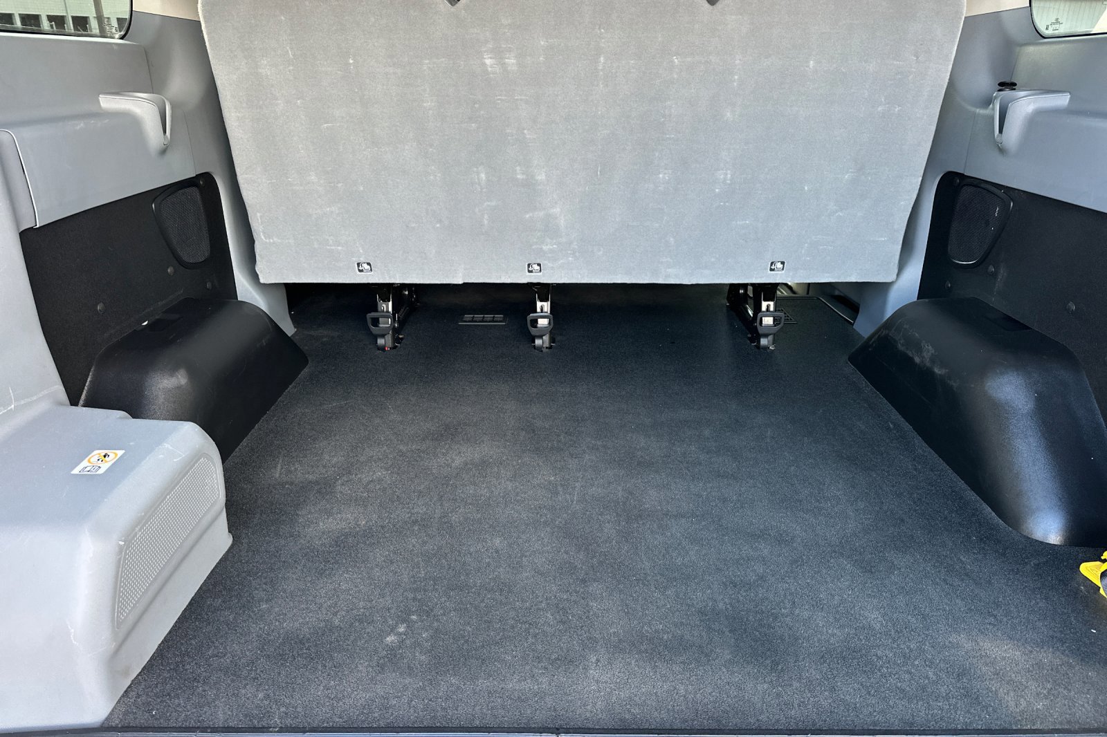 Used 2019 Ford Transit 150 XL image 16