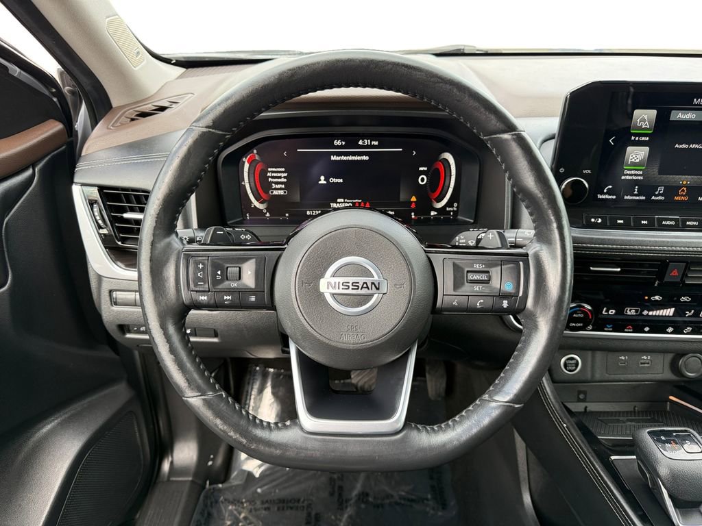 Used 2021 Nissan Rogue Platinum image 12