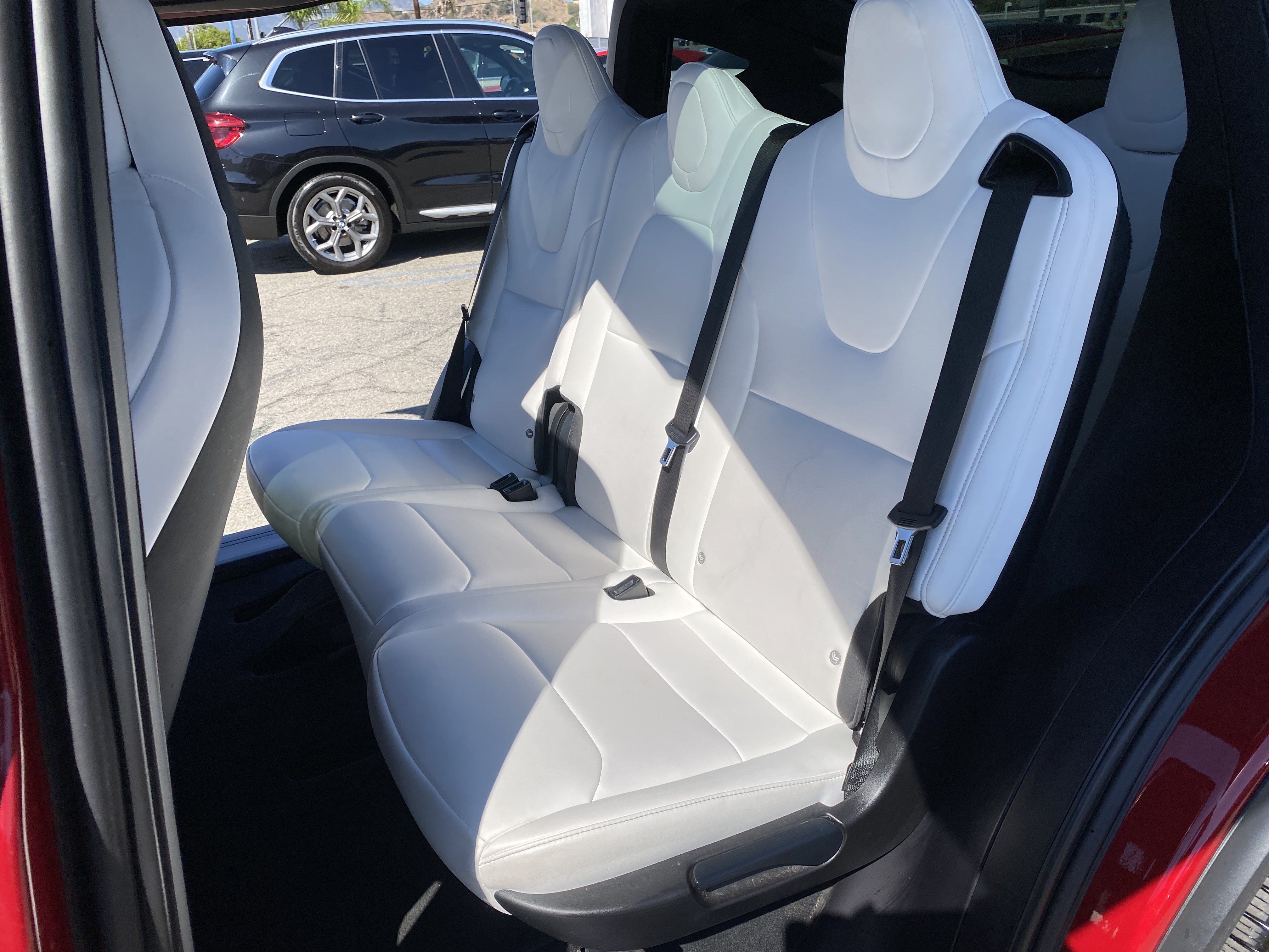 Used 2018 Tesla Model X 75D AWD/4WD image 17