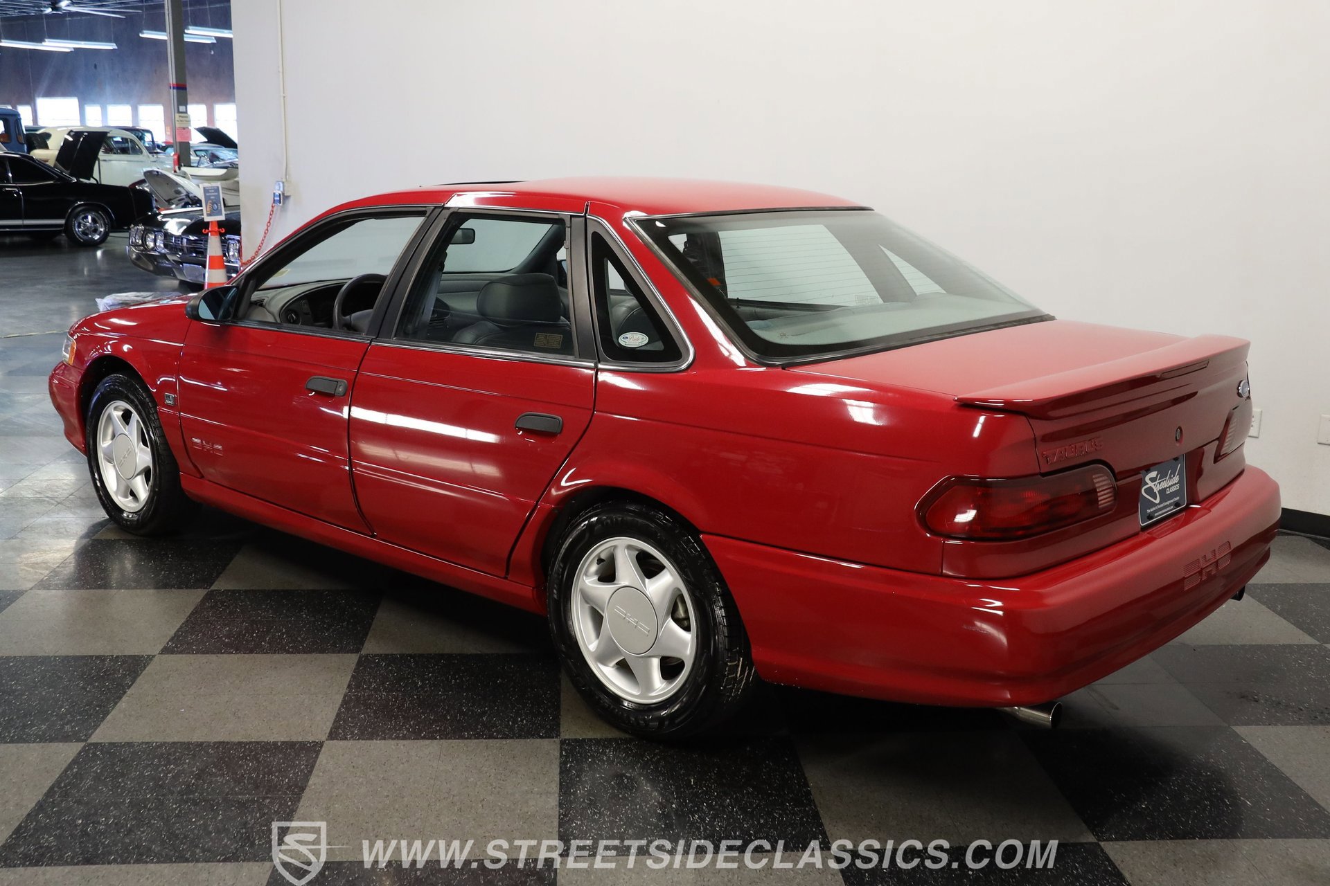 Used 1993 Ford Taurus SHO image 6