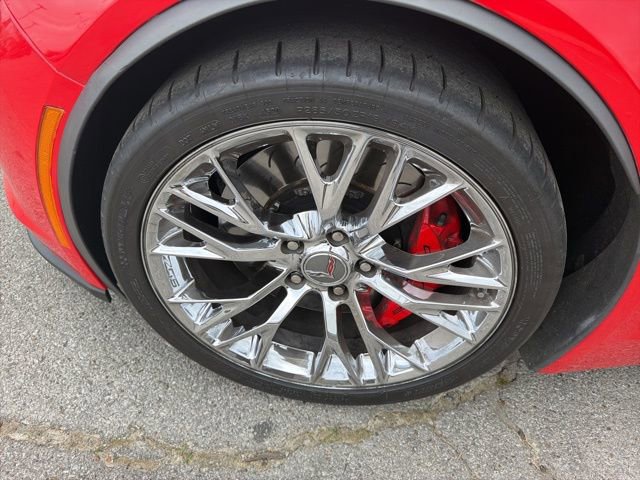Used 2015 Chevrolet Corvette Z06 w/ 3LZ Preferred Equipment Group image 10