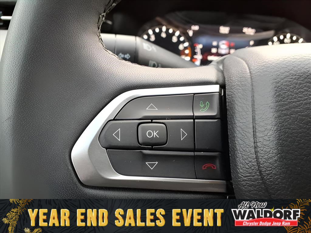 Used 2024 Jeep Compass Limited image 17