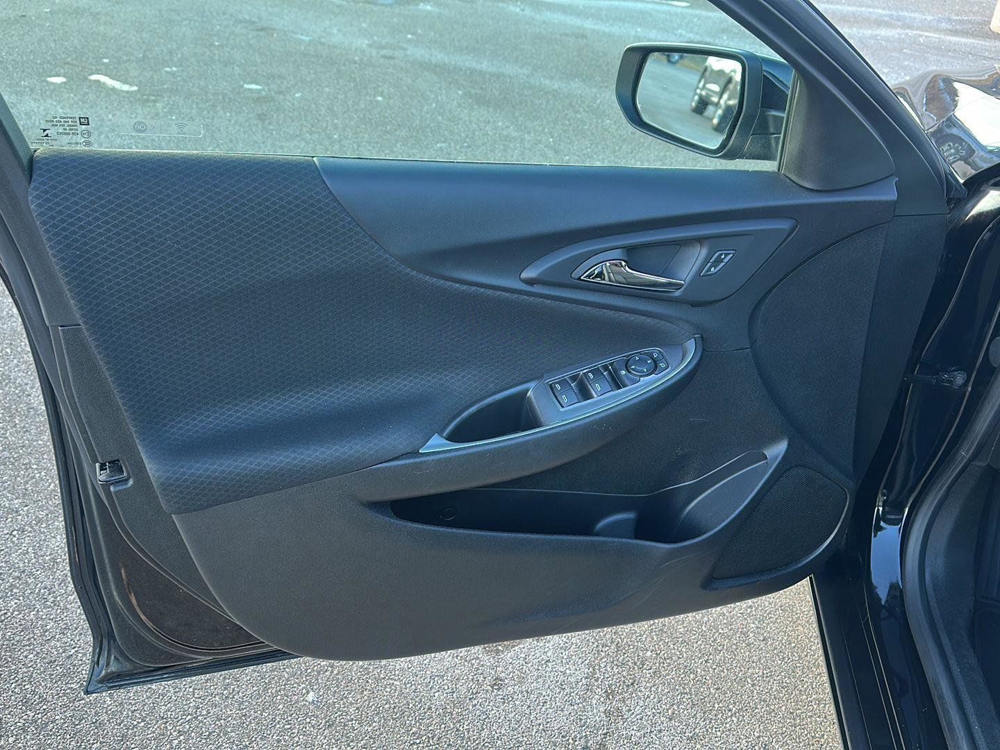 Used 2024 Chevrolet Malibu LT image 19