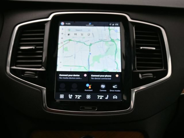 Used 2023 Volvo XC90 B6 Plus AWD/4WD image 14