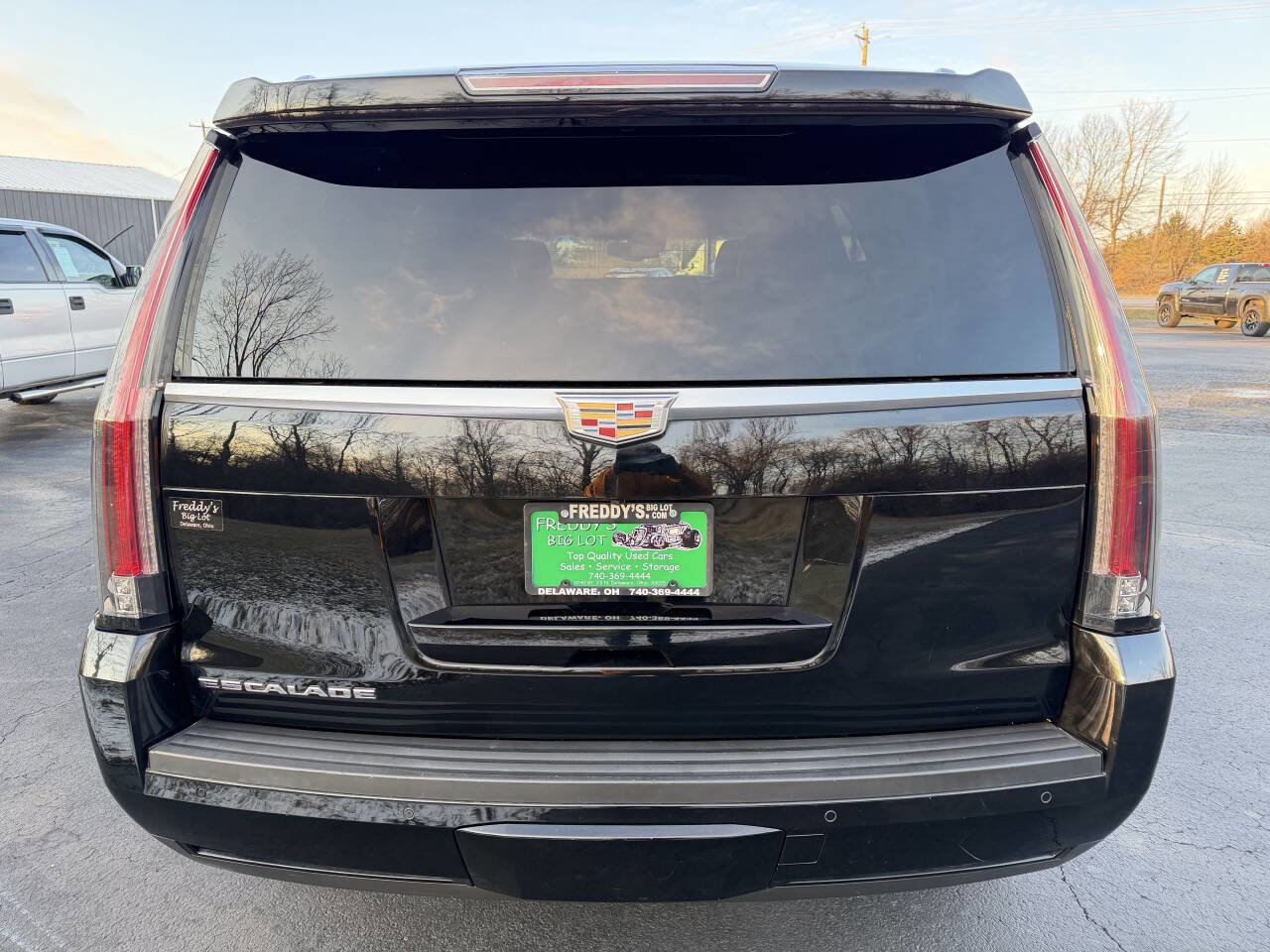 Used 2016 Cadillac Escalade Premium image 6