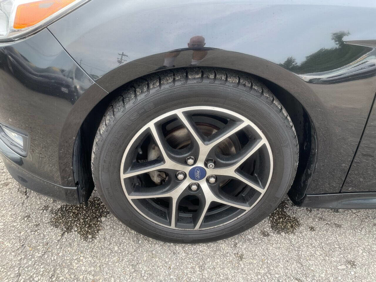 Used 2015 Ford Focus SE w/ SE Sport Package image 9