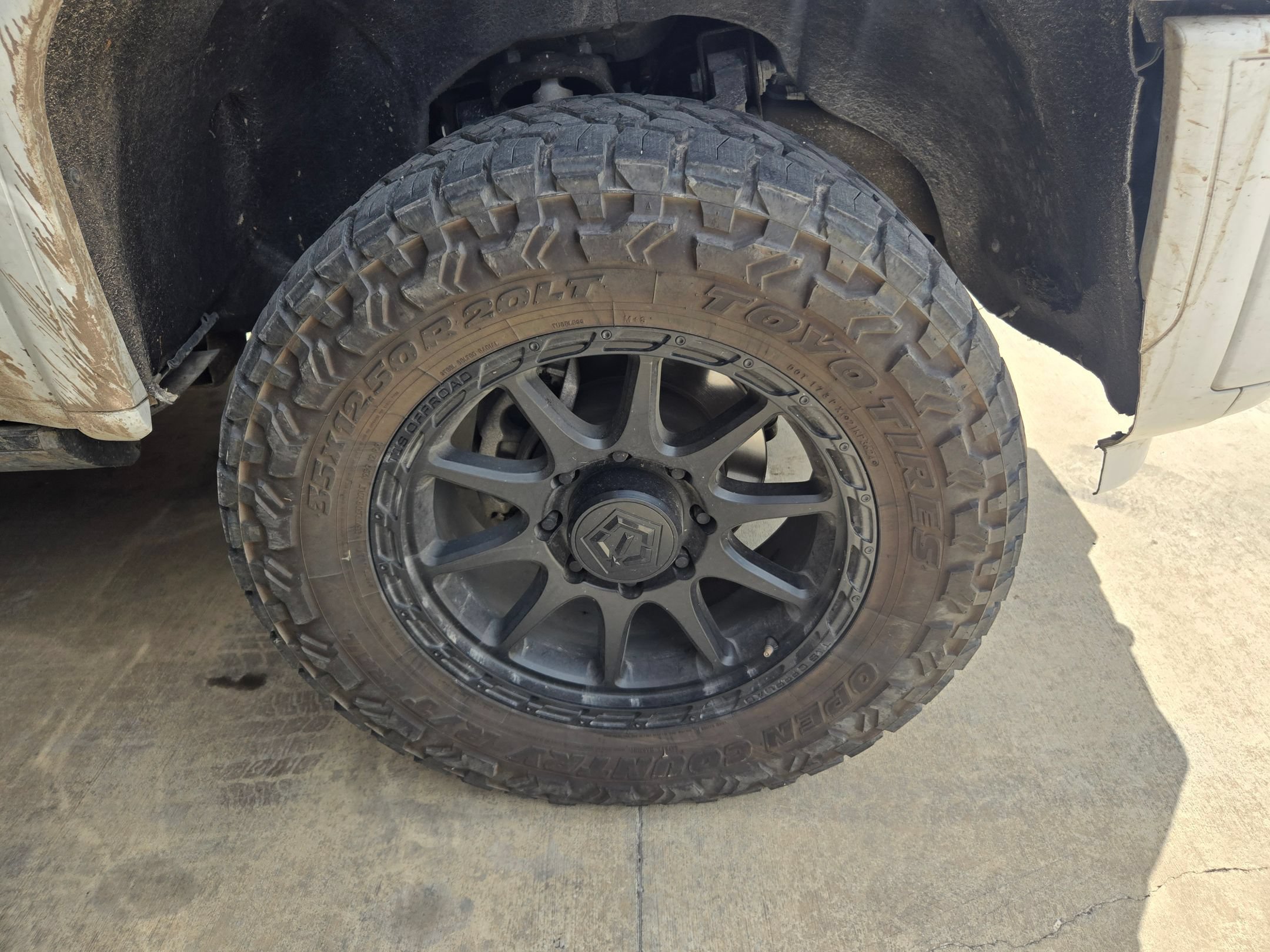 Certified 2024 GMC Sierra 2500 Denali Ultimate AWD/4WD image 9
