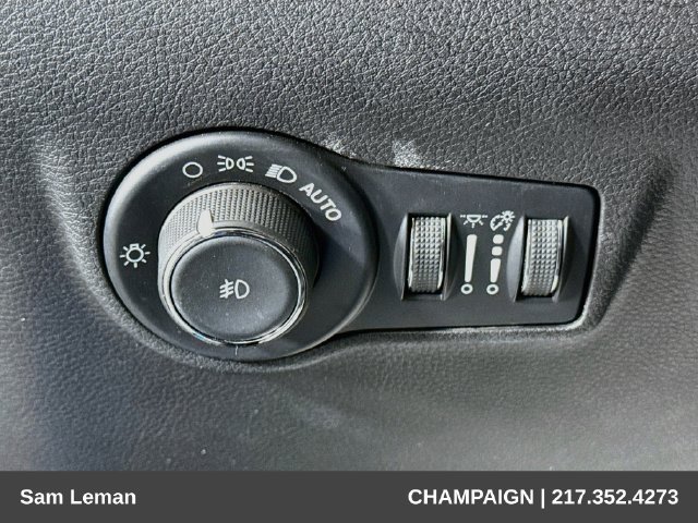 Used 2025 Jeep Compass Limited AWD/4WD image 10