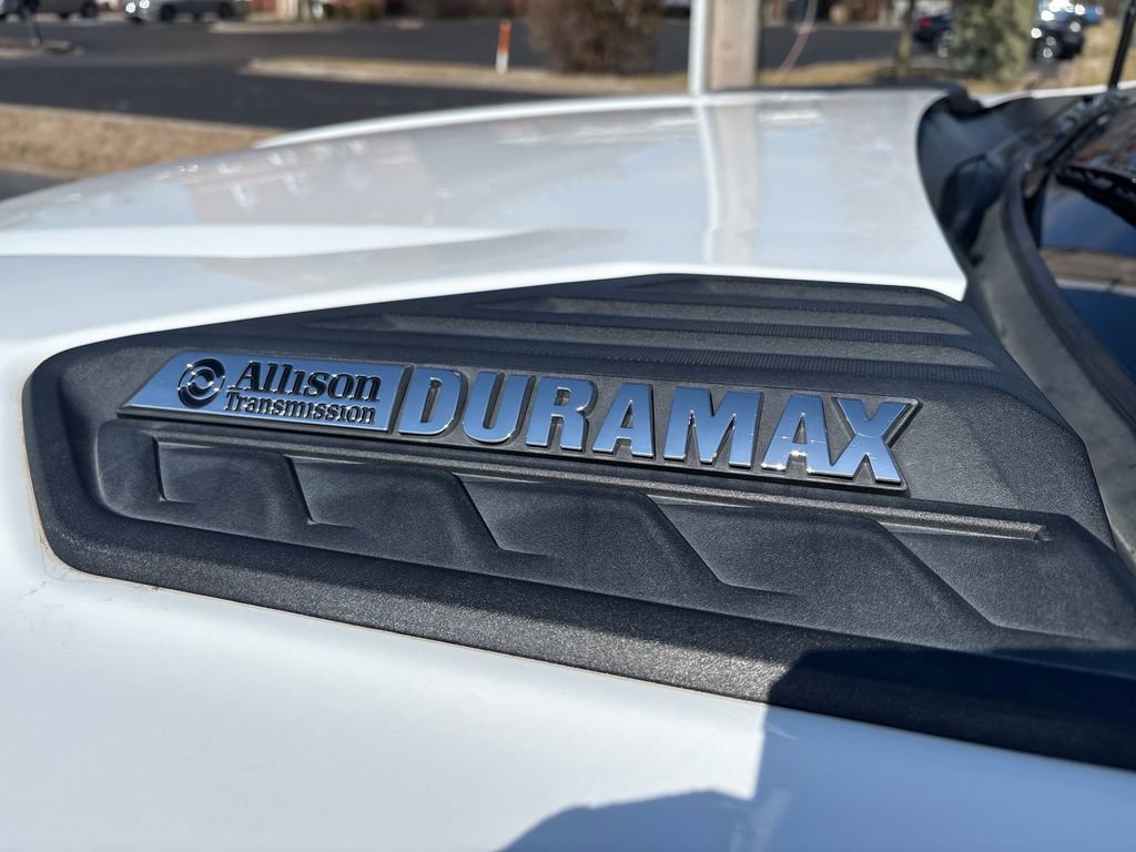 Used 2020 Chevrolet Silverado 2500 LTZ w/ LTZ Premium Package image 12