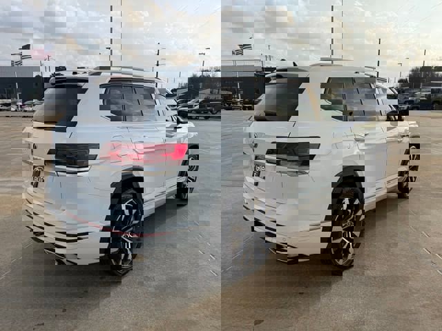 Used 2021 Volkswagen Atlas SEL R-Line image 5