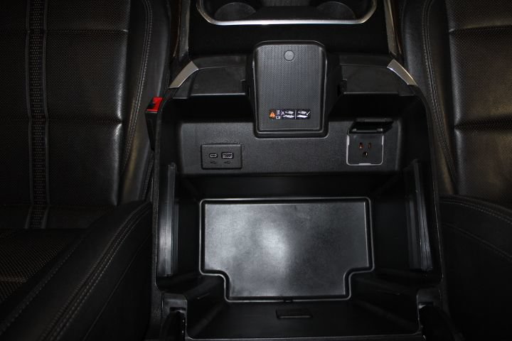 Used 2024 Chevrolet Silverado 2500 High Country w/ High Country Premium Package AWD/4WD image 34