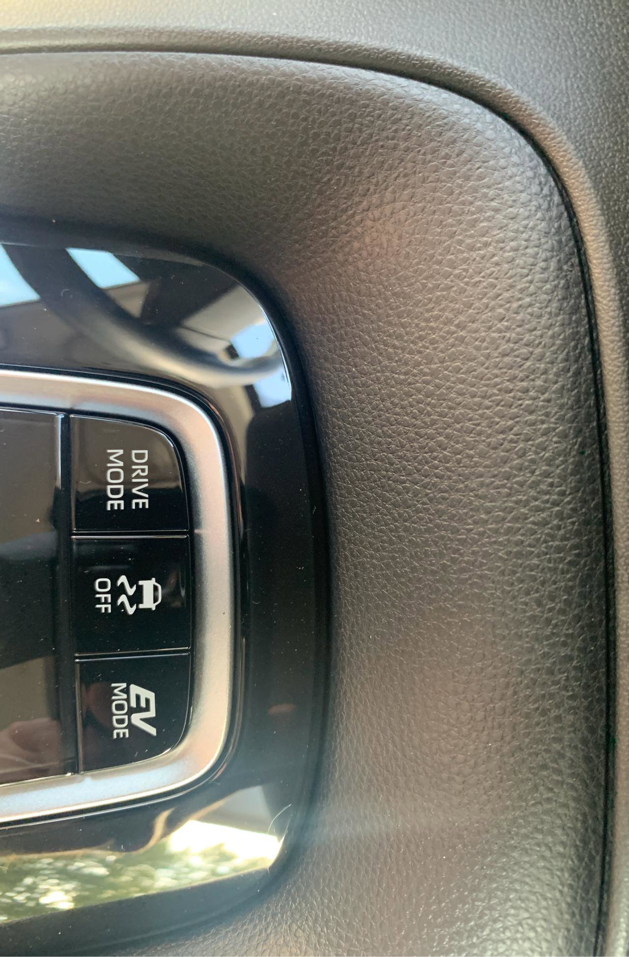 Used 2024 Toyota Corolla LE w/ LE Convenience Package FWD image 17