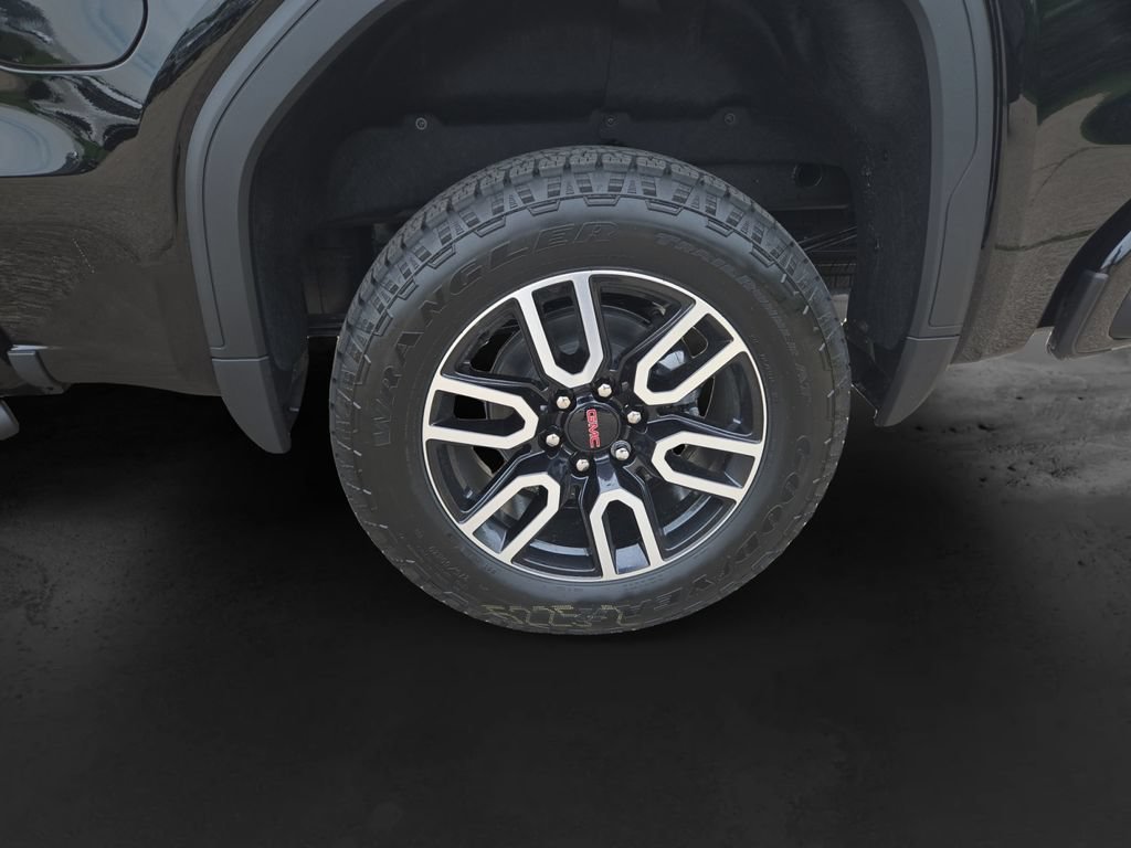 New 2026 GMC Sierra 1500 AT4 w/ Technology Package AWD/4WD image 11
