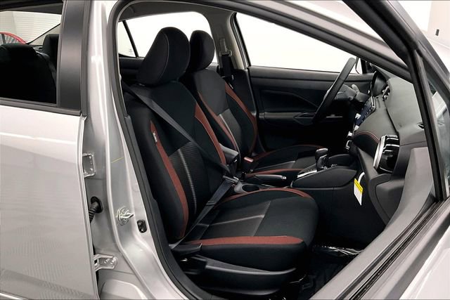 New 2025 Nissan Versa SR w/ Trunk Package image 35