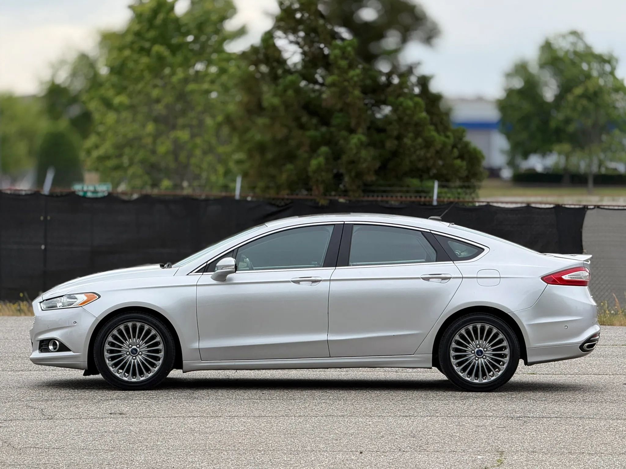 Used 2014 Ford Fusion Titanium AWD/4WD image 8