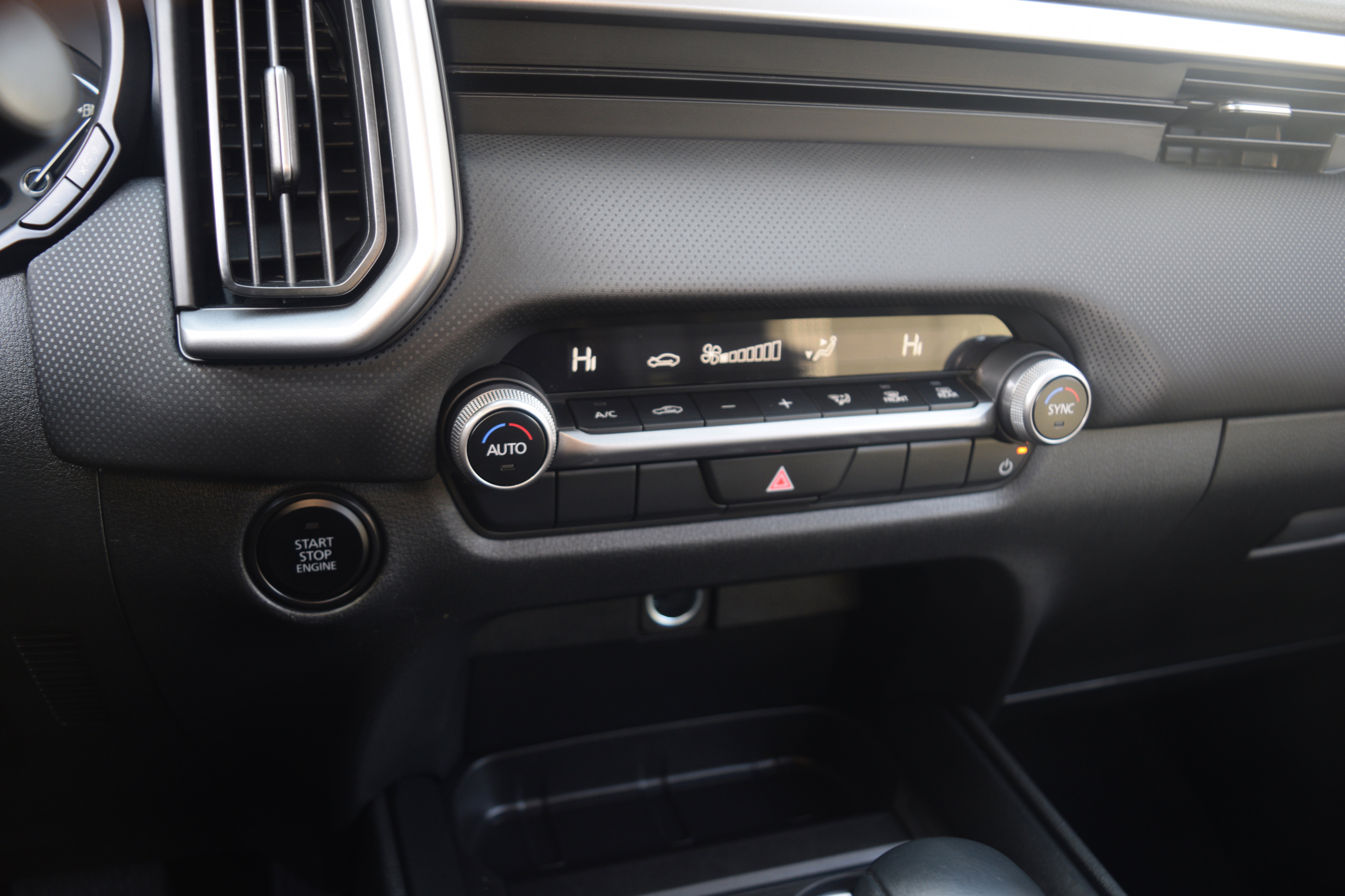 Used 2024 MAZDA CX-50 AWD 2.5 S w/ Cargo Package image 11