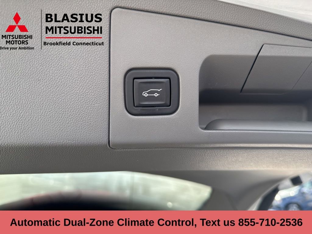 Used 2023 Cadillac XT5 Premium Luxury image 12