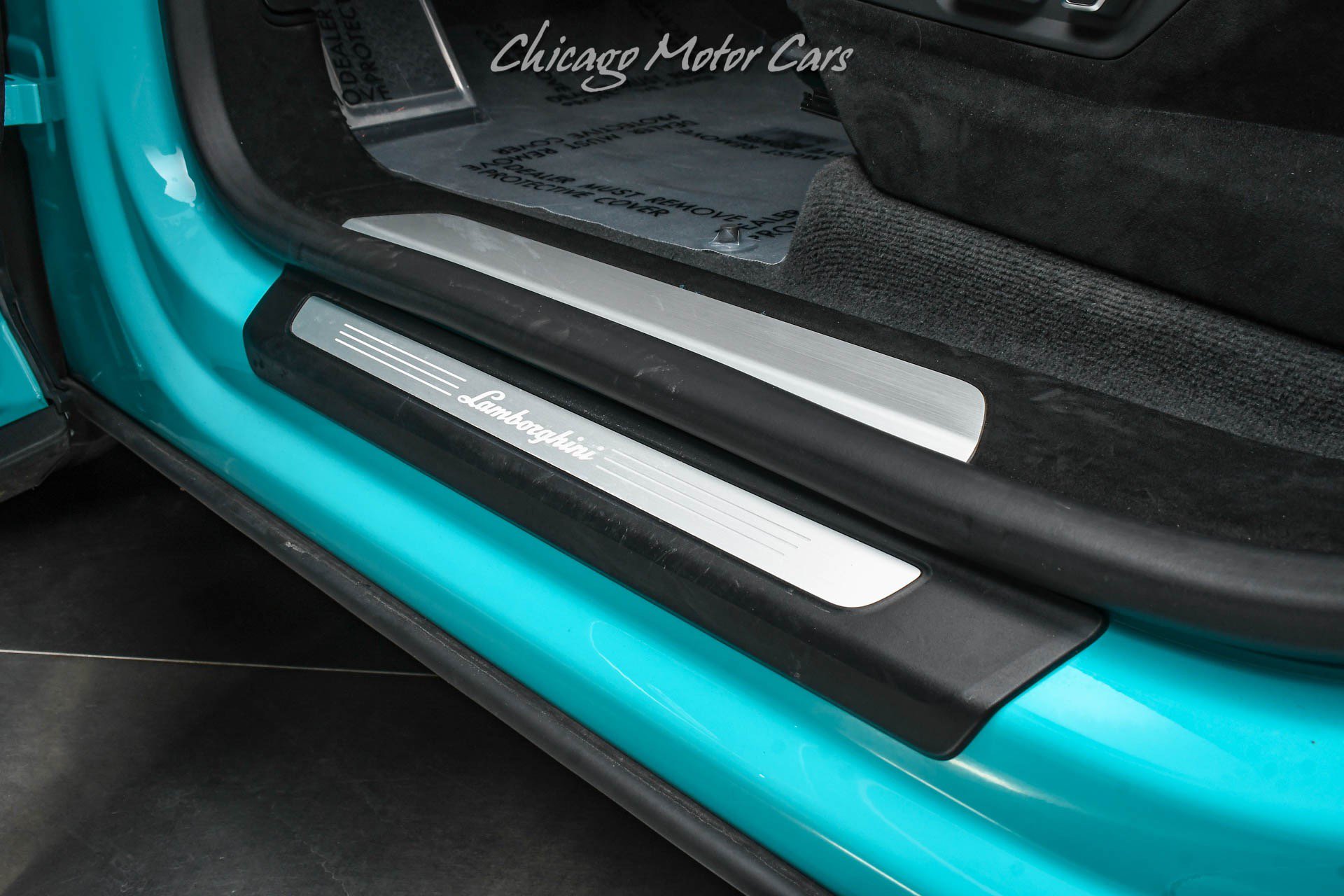 Used 2024 Lamborghini Urus Performante AWD/4WD image 31