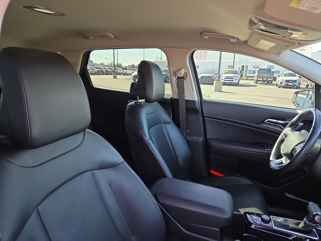 Used 2024 Kia Sportage EX FWD image 14