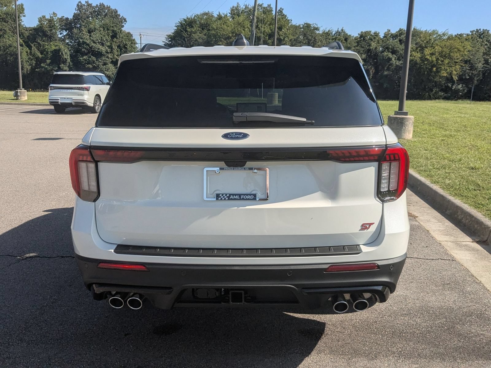 New 2026 Ford Explorer ST w/ Sun And Sound Package AWD/4WD image 4