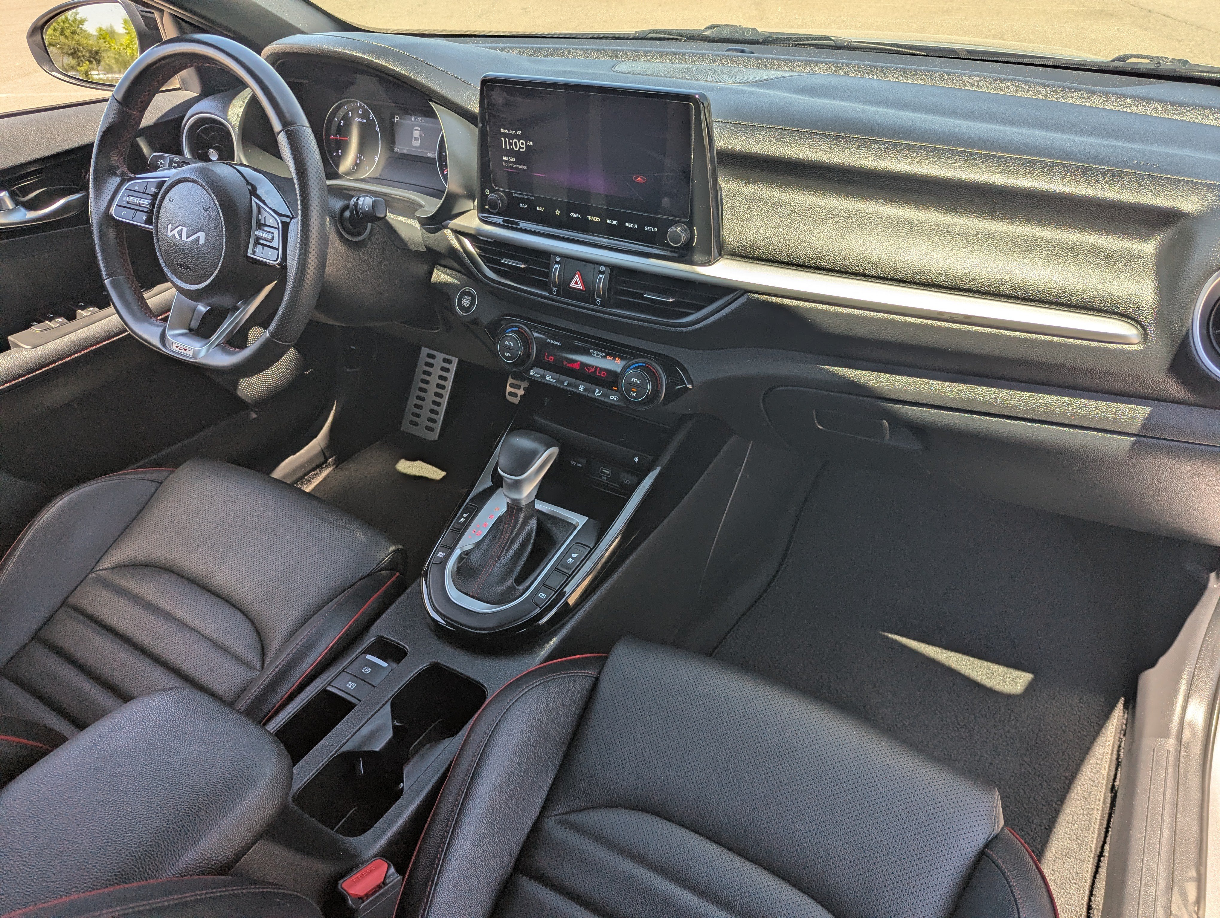 Certified 2023 Kia Forte GT w/ GT2 Package FWD image 10