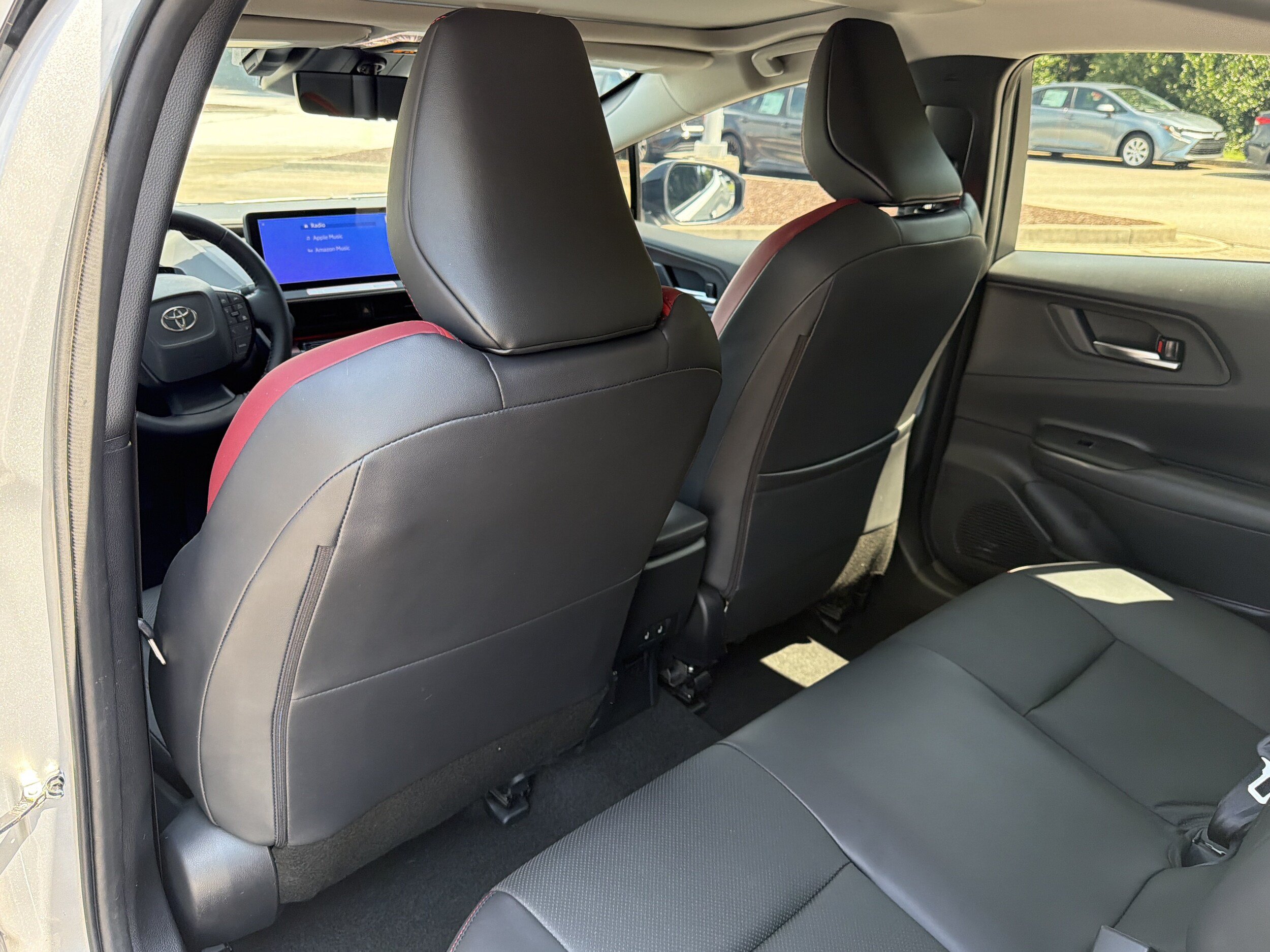 Used 2024 Toyota Prius Prime Premium w/ Advanced Technology Package FWD image 25
