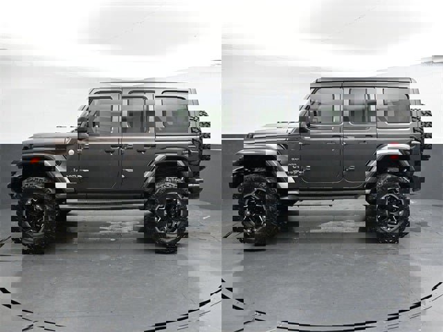 Used 2021 Jeep Wrangler Unlimited Sahara image 9