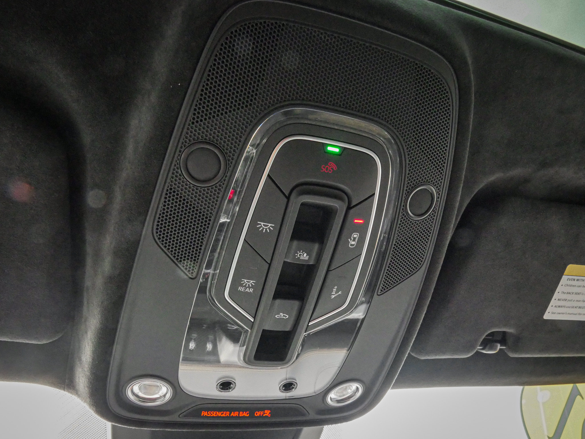 Used 2021 Lamborghini Urus AWD/4WD image 27