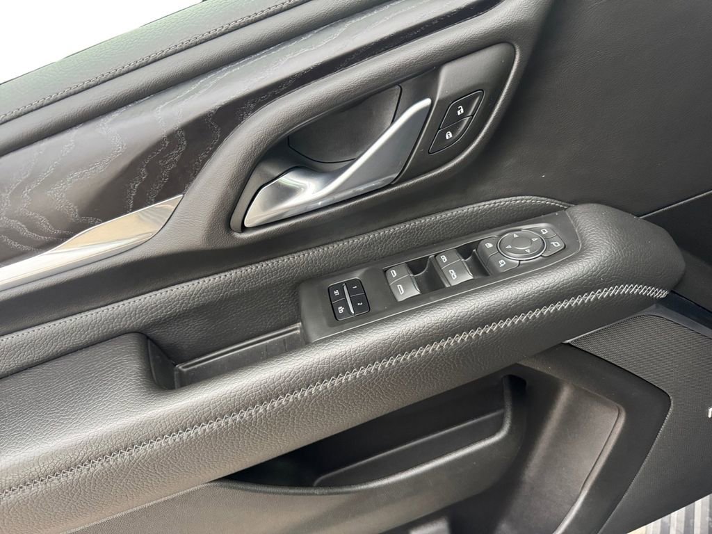 Used 2022 GMC Yukon XL Denali image 21