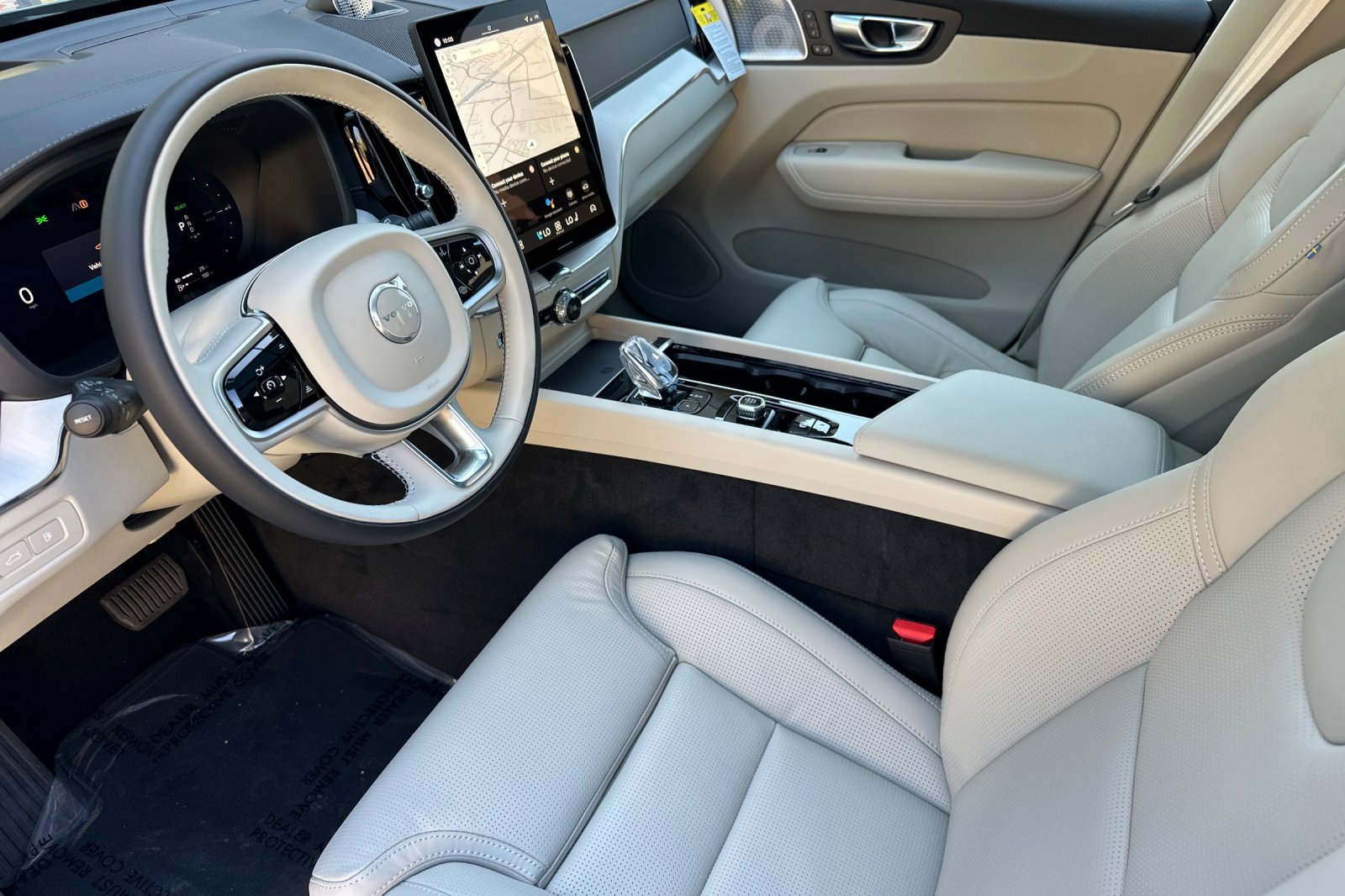 New 2026 Volvo XC60 T8 Ultra AWD/4WD image 7